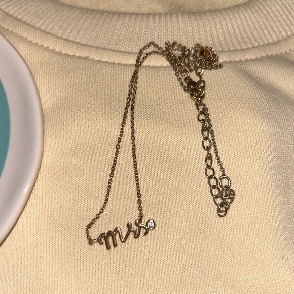 Bride to Be Wifey Gift Bundle (Sweatshirt Ring Dish, Mrs. Necklace & Bobby Pins) - Picture 4 of 6